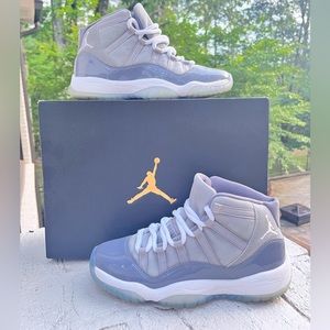 JORDAN 11s Retro Low Cement Gray